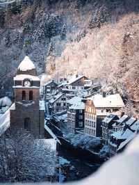 One of Germany's most beautiful town | Monschau's winter wonderland ||