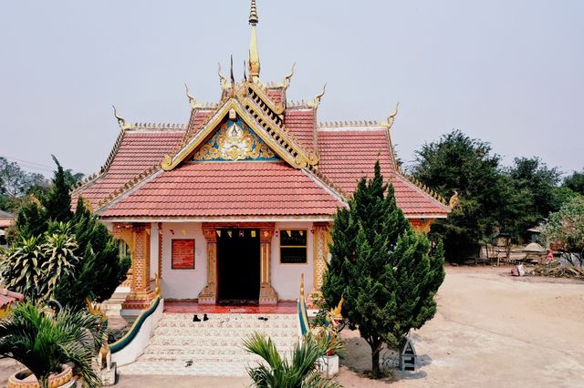Laos, the lost paradise of Southeast Asia, has beautiful scenery everywhere in the Golden Triangle.