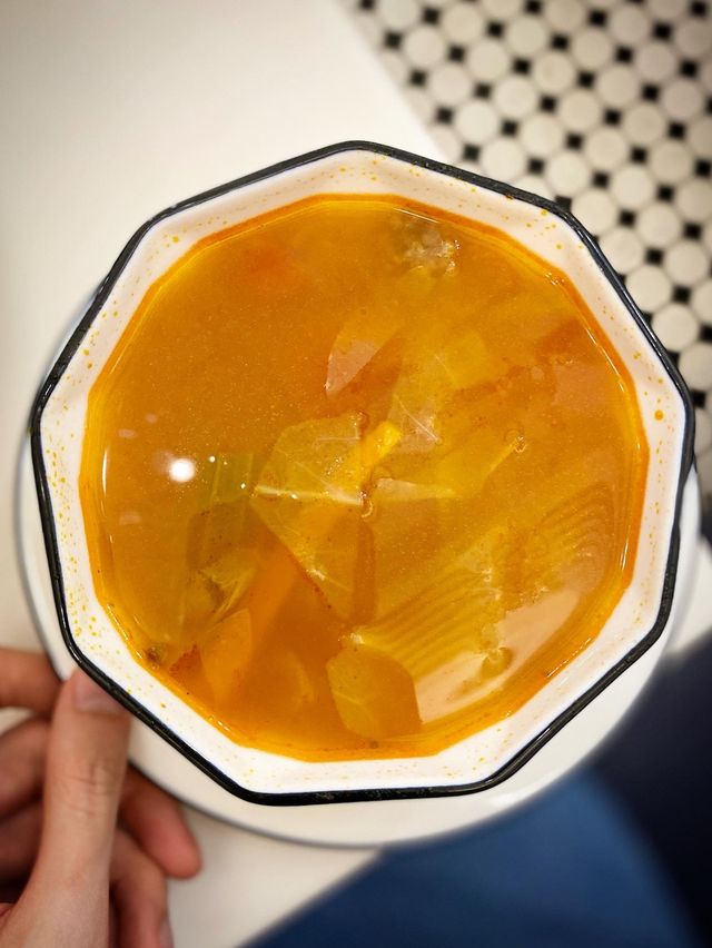 鑊氣十足的鐵板乾炒牛河！