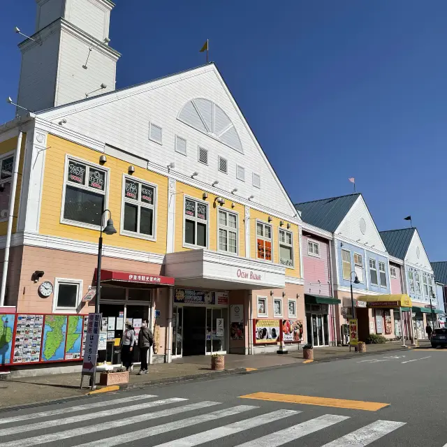 【静岡】テーマパークみたいな道の駅！「伊東マリンタウン」