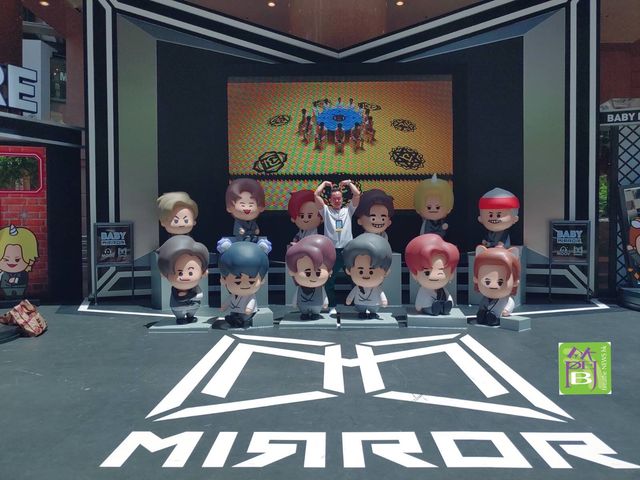 MIRROR X MOOV 演唱會期間限定店