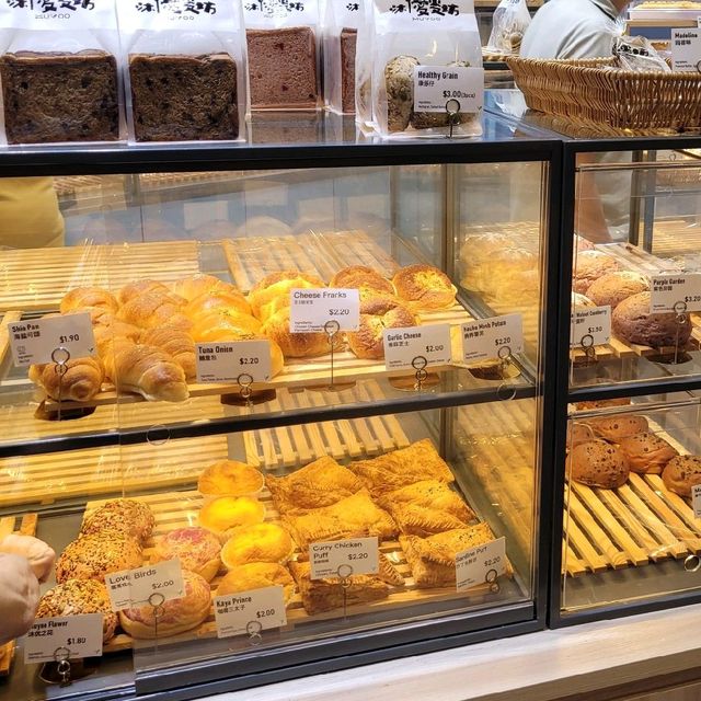 Muyoo (Fluffy breads + soft cake)