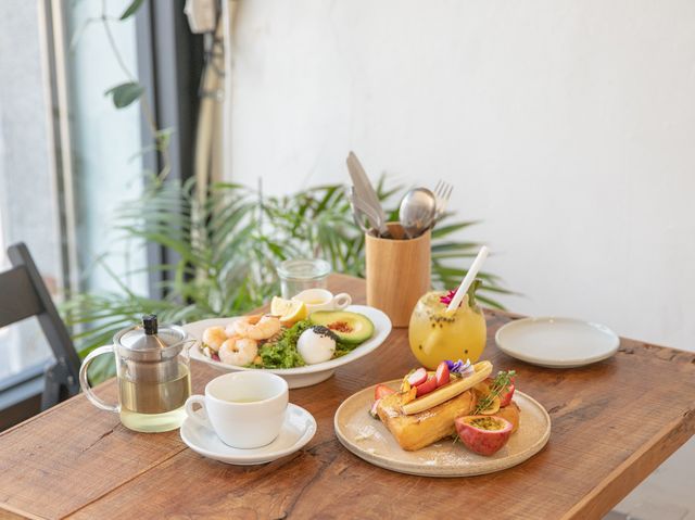 오픈런 필수! 광안리 브런치 카페 리틀오스