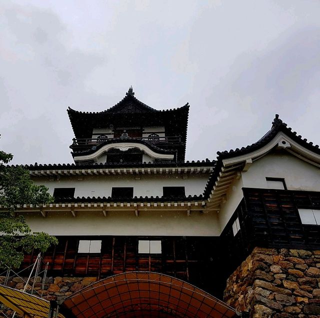 Inuyama Castle
ปราสาทในอินุยะมะ Inuyama Castle
ปราสาทในอินุยะมะ