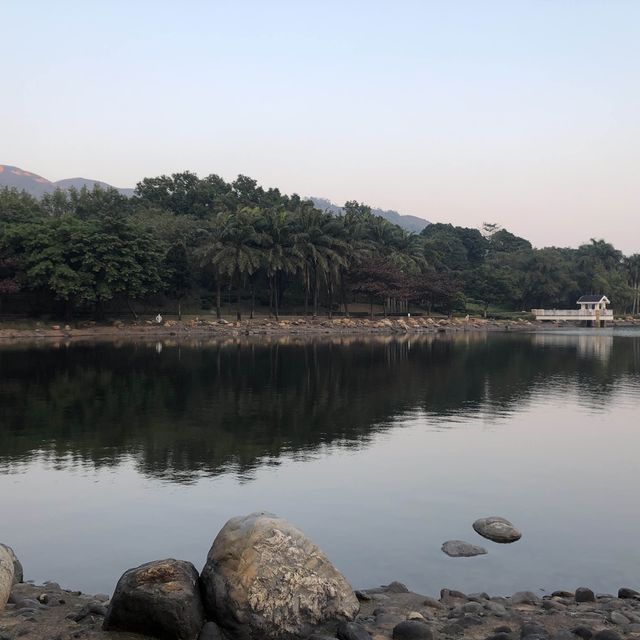 Inspiration Lake - a kid-friendly nature walk