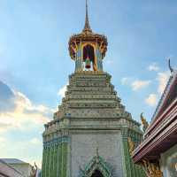 🙏ไหว้พระขอพรต้อนรับปีใหม่ วัดพระแก้ว🙏