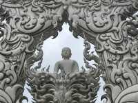 Wat Rong Khun - White Temple