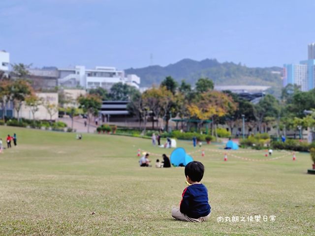 草地狂奔吧