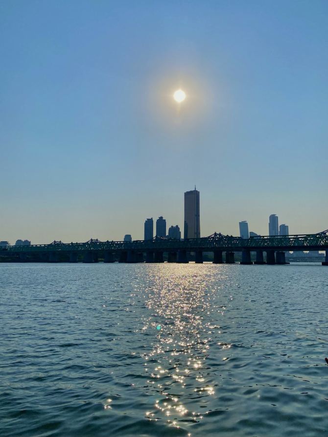 노들노들 윤슬을 볼수 있는 💛노들섬💛 | 트립닷컴 서울 트래블로그