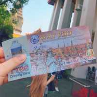 タイに来たら必見👀✨黄金に輝く巨大な涅槃像