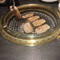 吃裝潢、吃服務、吃肉的品質