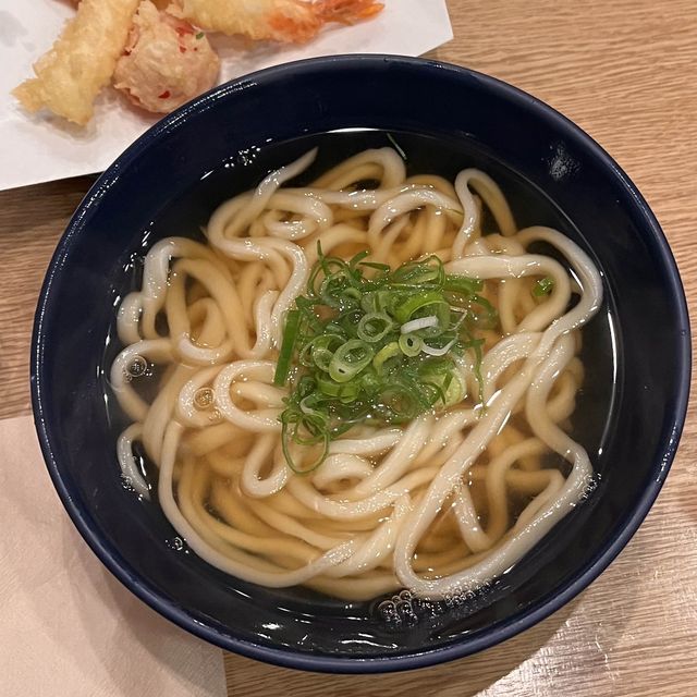 도쿄 우동신이 만드는 우동, 우동신