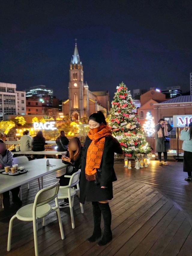 크리스마스시즌에 가장 아름다운 카페 몰또에스프레소바🎄