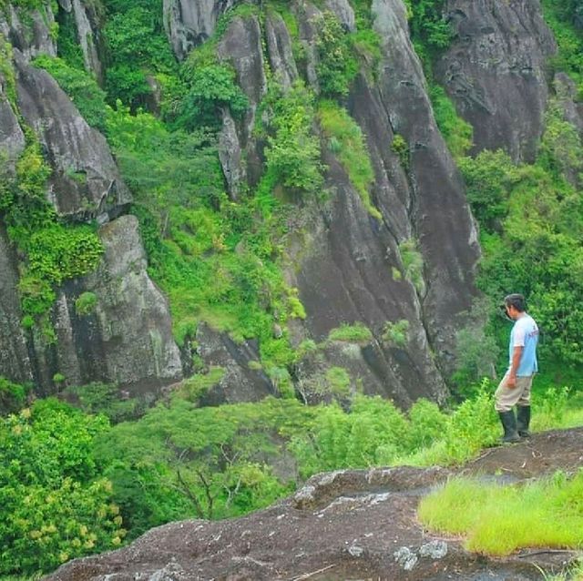 bukit batu kandis