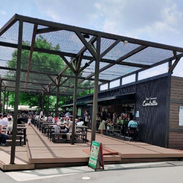 サファリパークのお土産店　姫路セントラルパーク