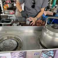 แวะกินกาแฟหม้อต้มสไตล์อิตาลีระหว่างทางไปวัดไร่ขิง