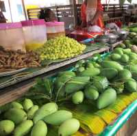 Thai Snacks Along the Khlong Hae Street