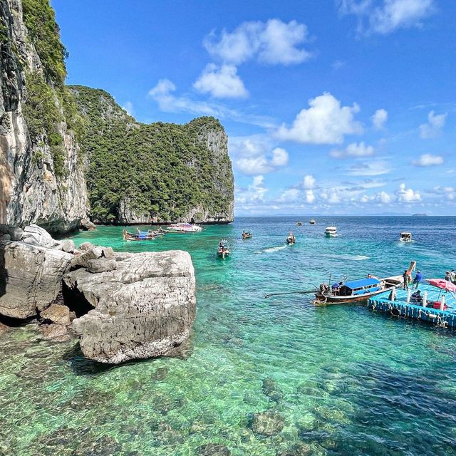 อ่าวมาหยา - ท้องทะเลสวยแห่งอันดามัน