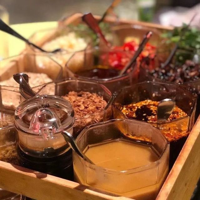 銅鑼灣超cool大排檔火鍋~「樓下」打邊爐la 銅鑼灣超cool大排檔火鍋~「樓下」打邊爐la