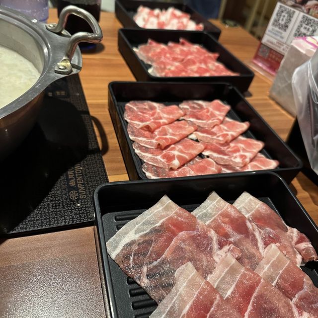 平價多樣吃到飽火鍋🍲神來一鍋建國店！