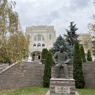 The museum was autumn both inside and outside. Ankara