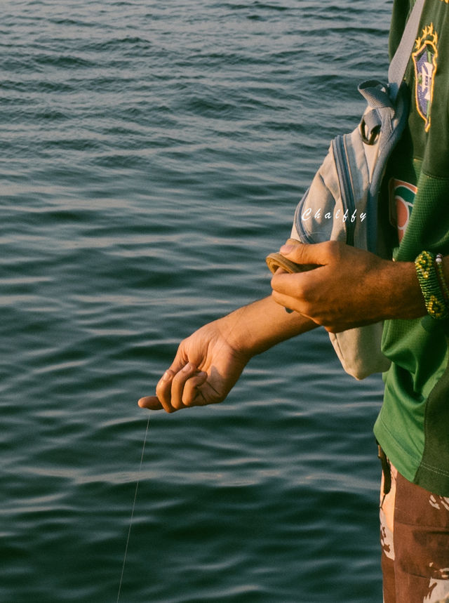 Havana | Lobster Fisherman on the Malecon