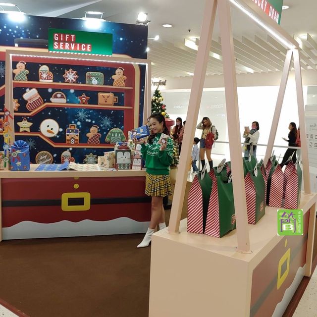 尖沙咀海港城大型打卡聖誕客運站