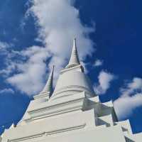 วัดอโศการาม วัดสวยเก่าแก่ที่สายบุญห้ามพลาด