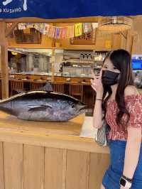 《喺 商 場 劏 魚 ?!》