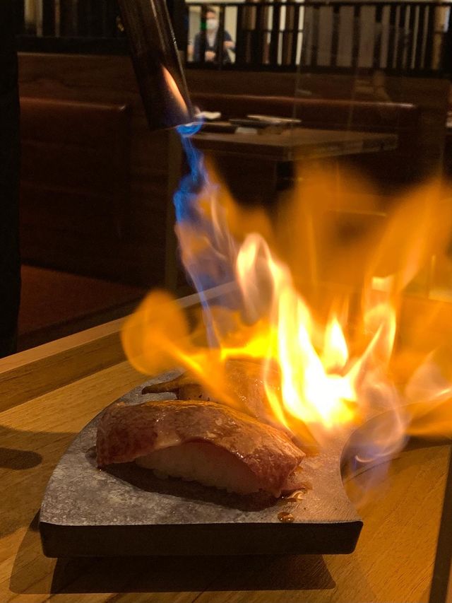 【 ✨ 屯門高質日式燒肉店 吸睛火炙和牛壽司🔥 入口即溶❤️】