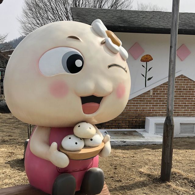 찐빵과 사진도 찍고 먹고 