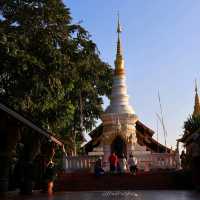 วัดพระธาตุดอยพระฌาน วัดสวยบนเขา