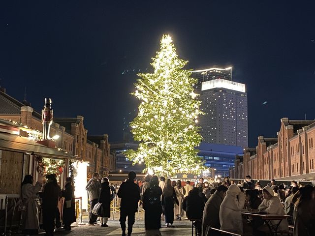 神奈川・横浜。『Christmas Market 2022 in 横浜赤レンガ倉庫』