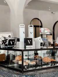  รีวิวร้าน :  Varen BKK ☕️ @MRT : สถานีสามยอด 