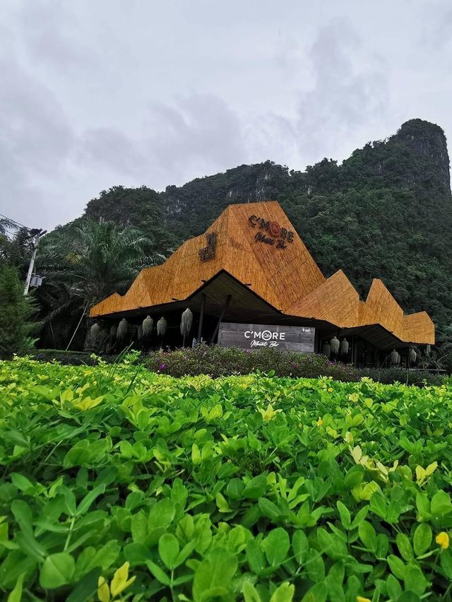 รีวิว ฮับคาเฟ่ C’More Mount Bar  🍰🏞