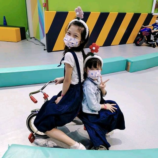 超好玩放電一流室內遊樂場