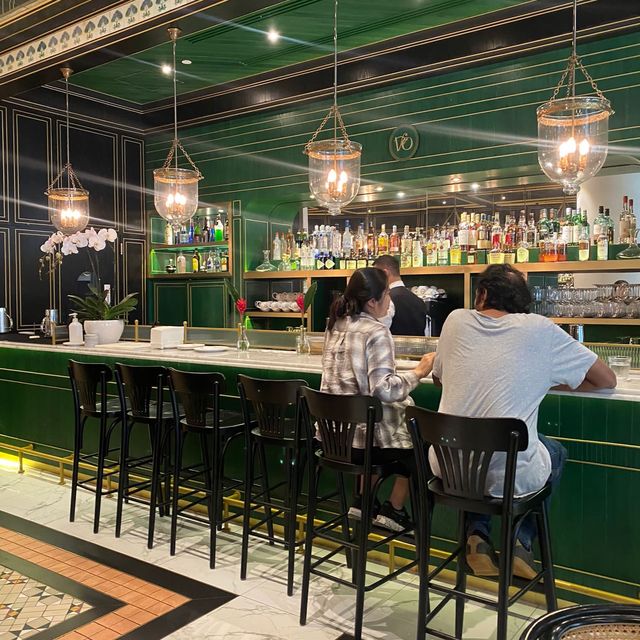 Peranakan Dining 
