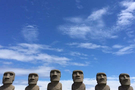 宮崎県】7体のモアイが放つパワーを日南で感じる！ | Trip.com 日南