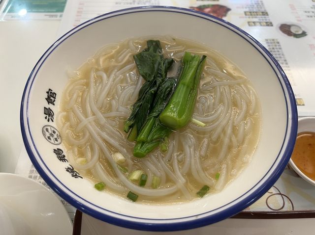 養生燉湯配廣東燒鵝