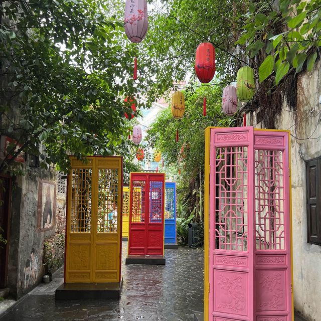 Hipster Chinatown Back Alley: Kwai Chai Hong