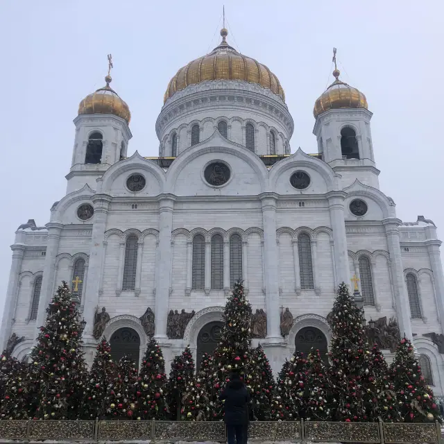 진짜 금으로 덮힌 성당을 찾는다면!!! 모스크바의 구세구 그리스도 대성당으로 고고싱~!!