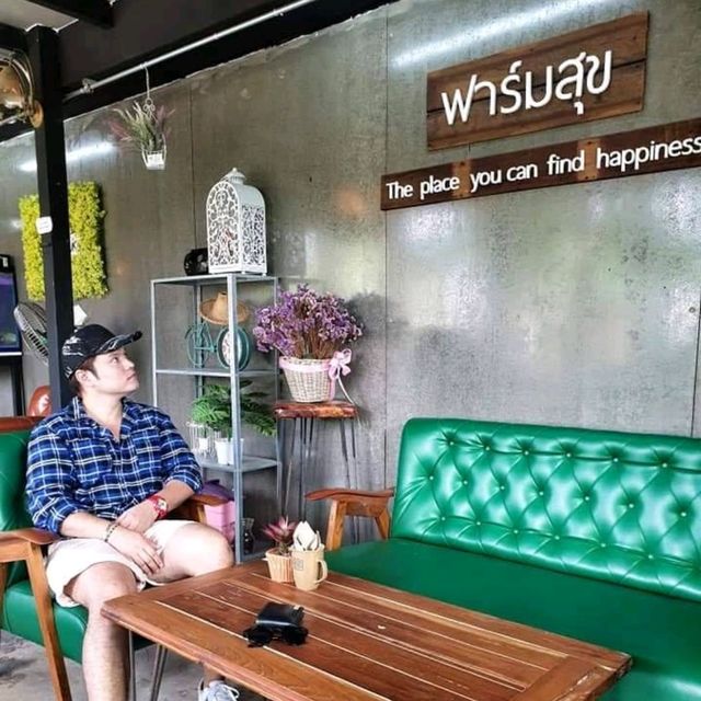 ฟาร์มสุข : Farm Suk Cafe and Bistro 🐾🐈