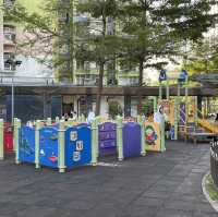 長沙灣地鐵站C出口遊樂場