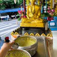 บินมาเพื่อเที่ยวผับแวะเข้าวัดก่อนได้นะ