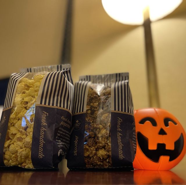 新鮮又香的即製爆谷 POPCORN