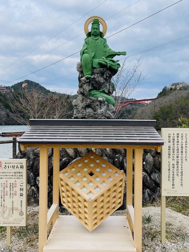 恵那峡でお花見