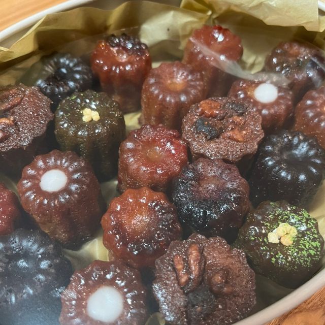 ルクアの中にあるカヌレの美味しい店 [ダニエル]😳