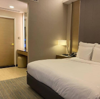 5 star hotel with 2 star cheaper price . 🌟🌟