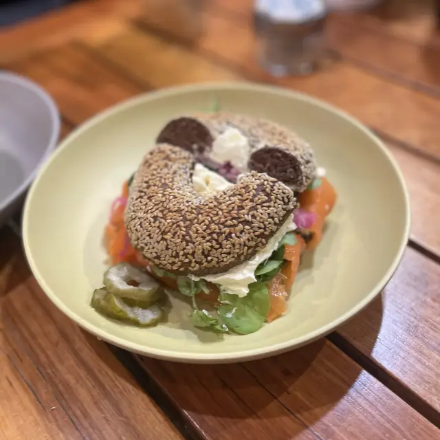 schmucks bagel