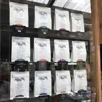 Asama Coffee & Roastery ริมทะเลสาบ กาแฟ ร้านดีมาก